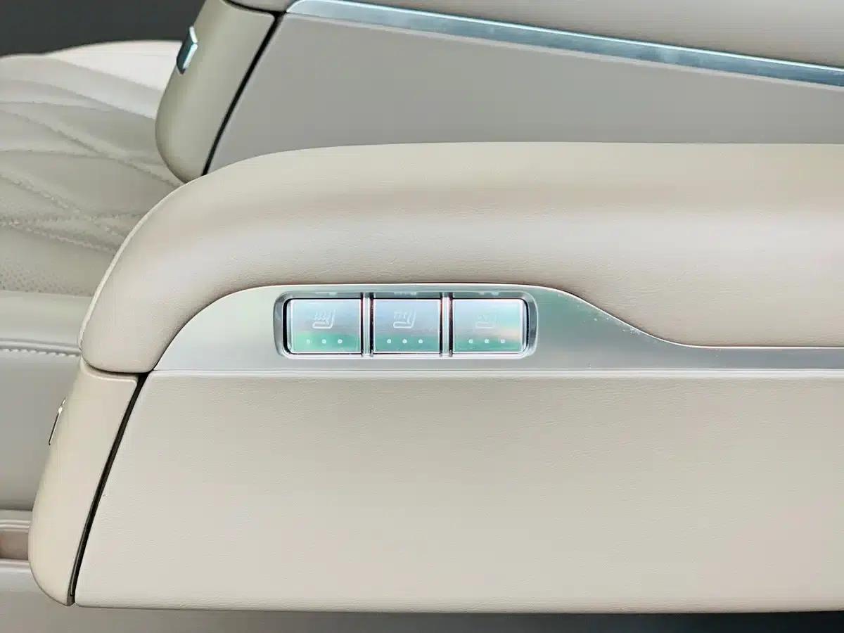 Wenjie M9 2024 Range Extended Max Edition 52kWh 6-Seater — миниатюра 17