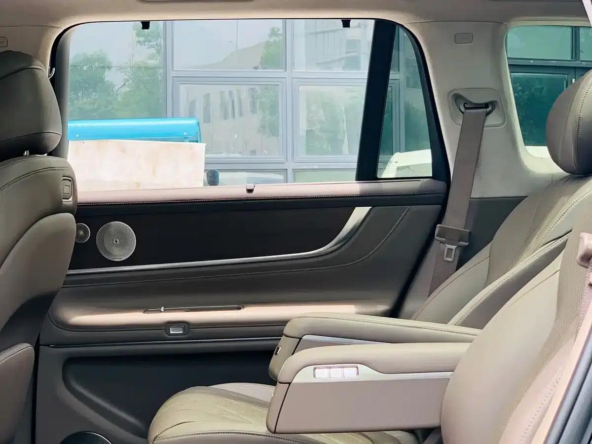 Wenjie M9 2024 Range Extended Max Edition 52kWh 6-Seater — миниатюра 19