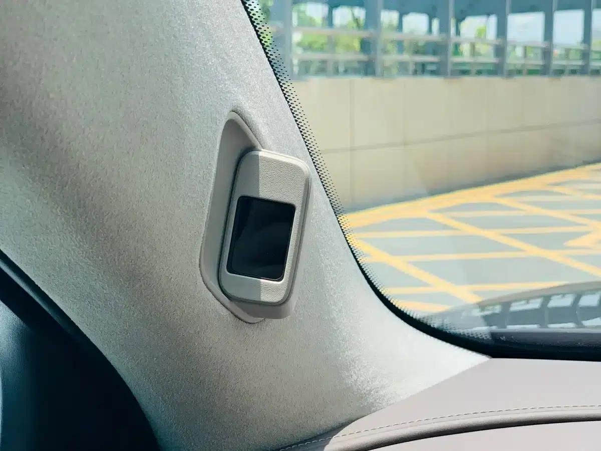 Wenjie M9 2024 Range Extended Max Edition 52kWh 6-Seater — миниатюра 32