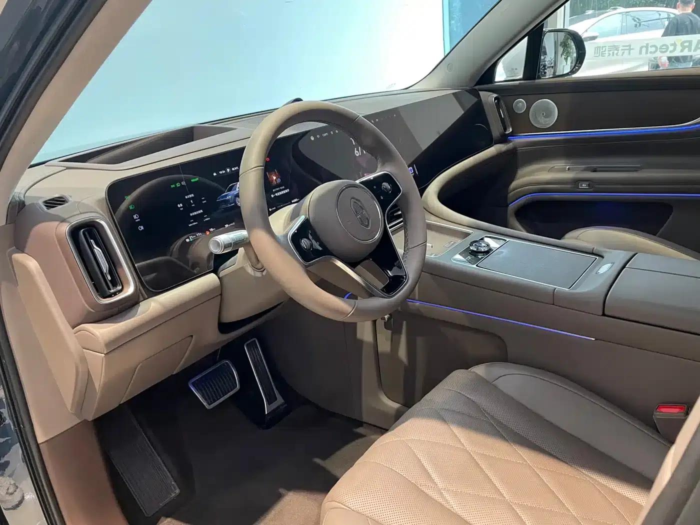 Wenjie M9 2024 Range Extended Max Edition 42kWh 6-Seater — миниатюра 6