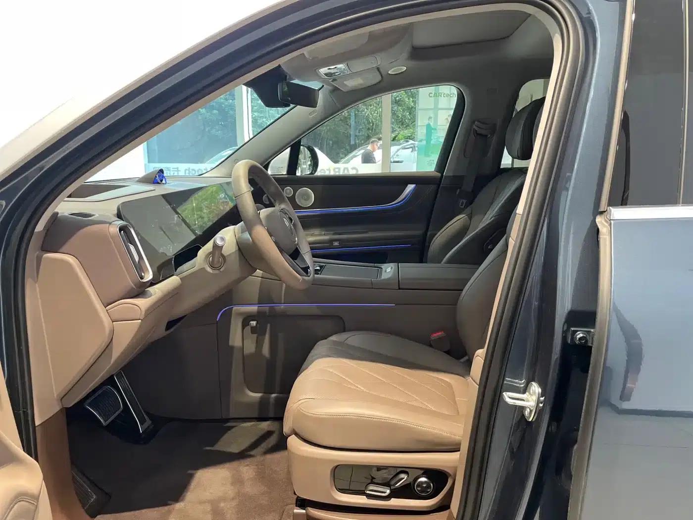Wenjie M9 2024 Range Extended Max Edition 42kWh 6-Seater — миниатюра 7