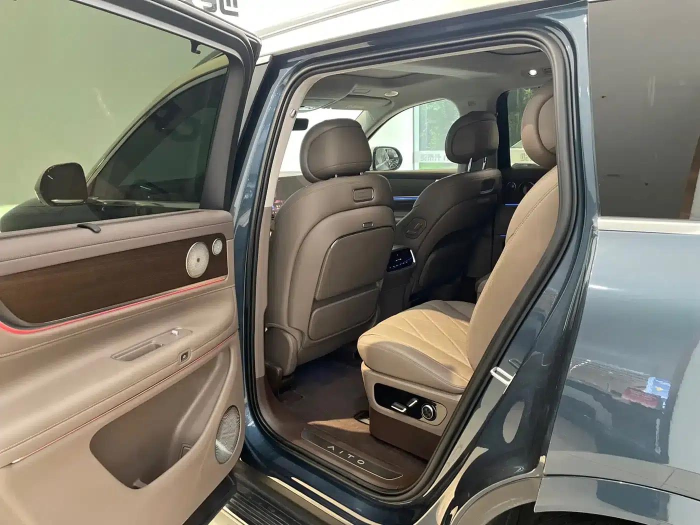 Wenjie M9 2024 Range Extended Max Edition 42kWh 6-Seater — миниатюра 9