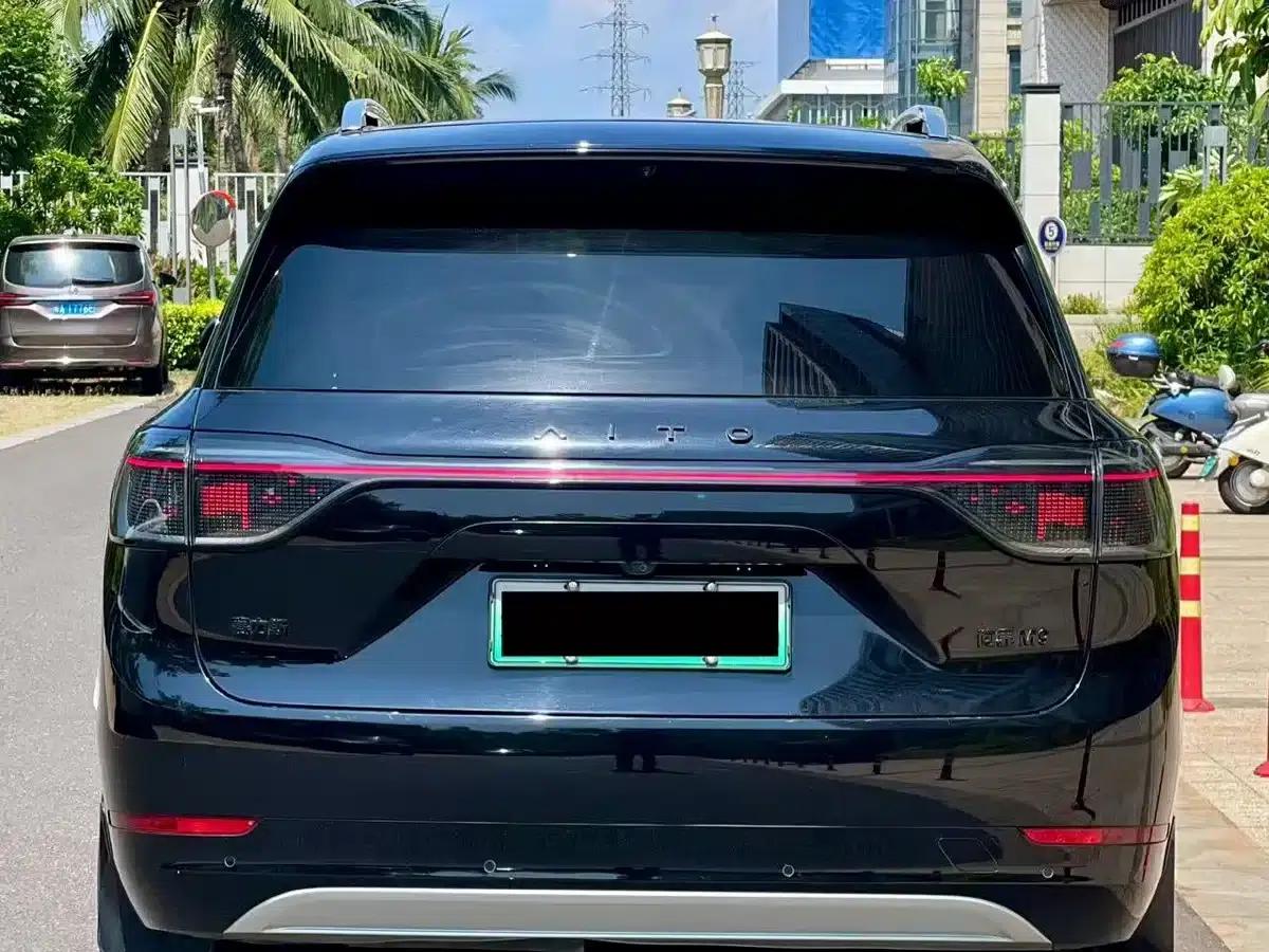 Wenjie M9 2024 Range Extended Ultra Edition 42kWh 6-Seater — миниатюра 8
