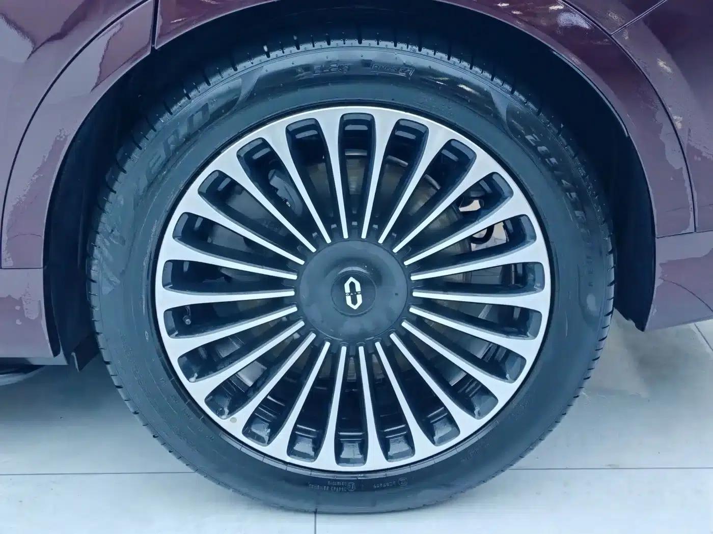 Wenjie M9 2025 Ultra Extended Range Edition (52kWh, 6-seater, 192-line LiDAR) — миниатюра 8