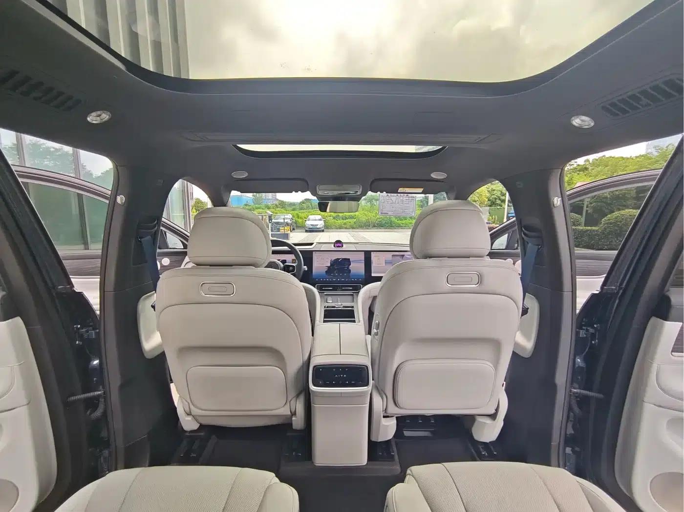 Wenjie M9 2024 Range Extended Ultra Edition 42kWh 6-Seater — миниатюра 11