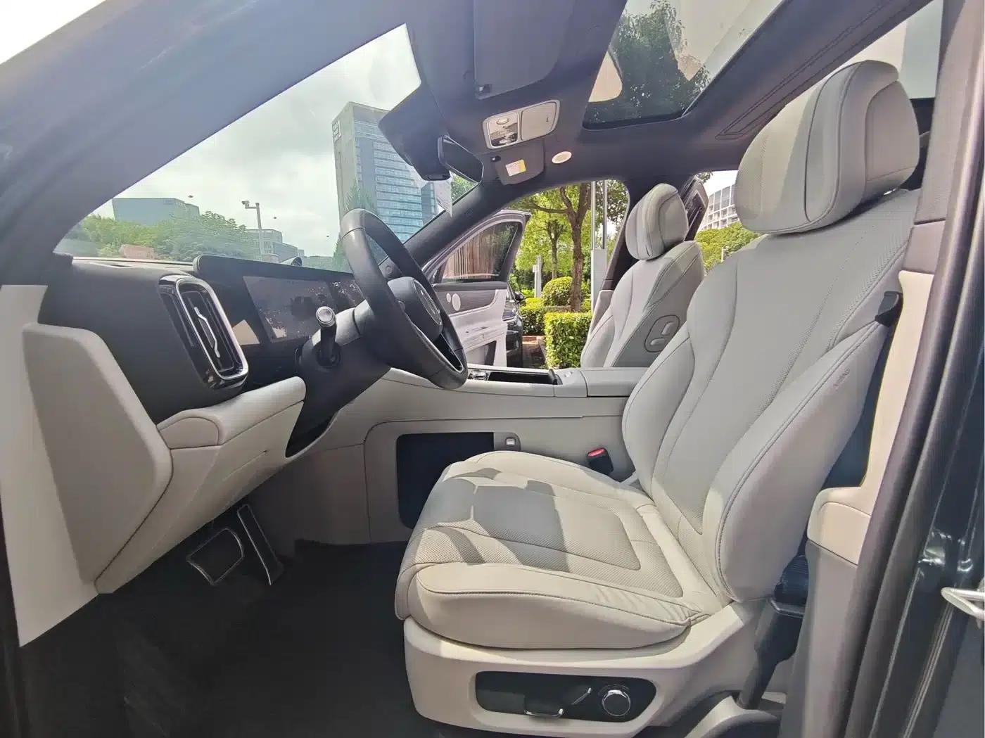 Wenjie M9 2024 Range Extended Ultra Edition 42kWh 6-Seater — миниатюра 4