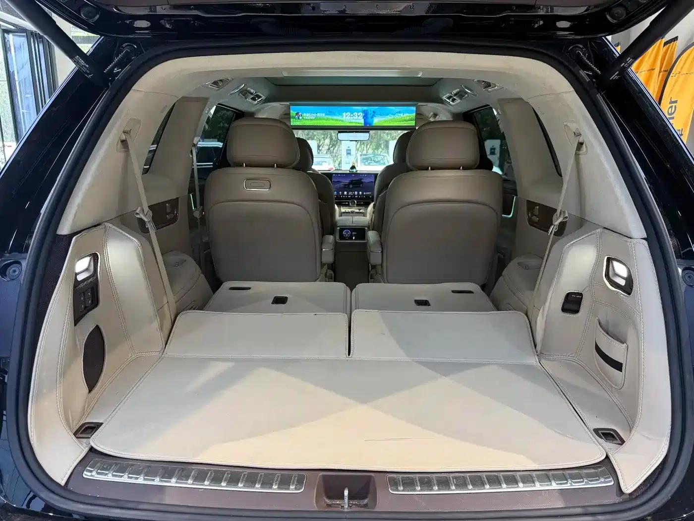 Wenjie M9 2025 Extended Range Ultra Edition 52kWh 6-Seat Version (896-line LiDAR) — миниатюра 15