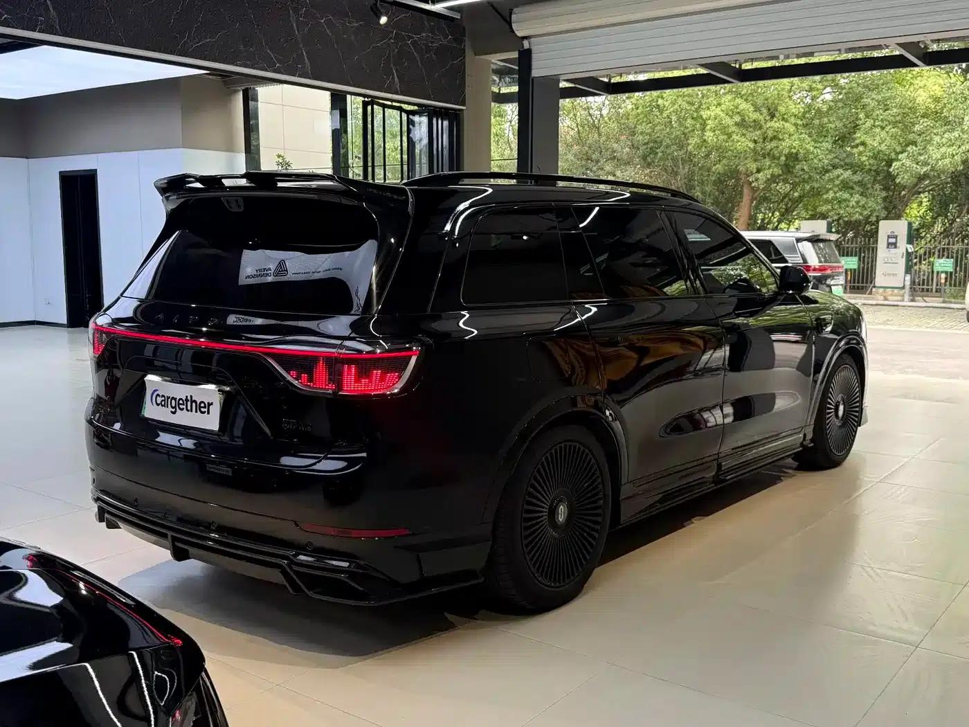 Wenjie M9 2025 Extended Range Ultra Edition 52kWh 6-Seat Version (896-line LiDAR) — миниатюра 4