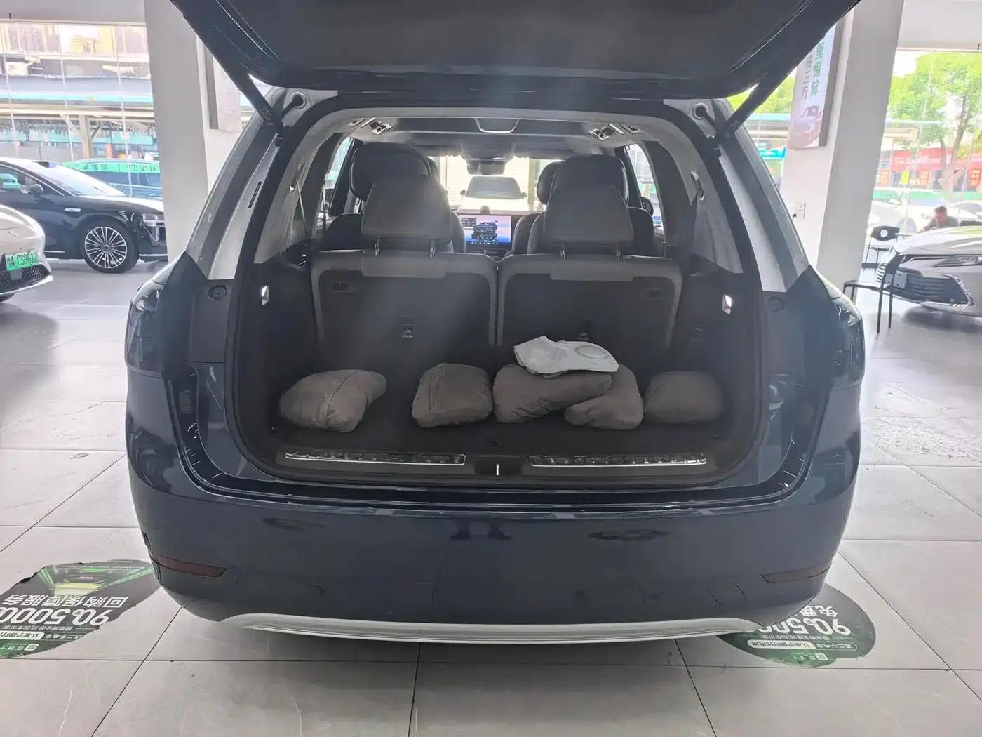 Wenjie M9 2024 Range Extended Ultra Edition 42kWh 6-Seater — миниатюра 12