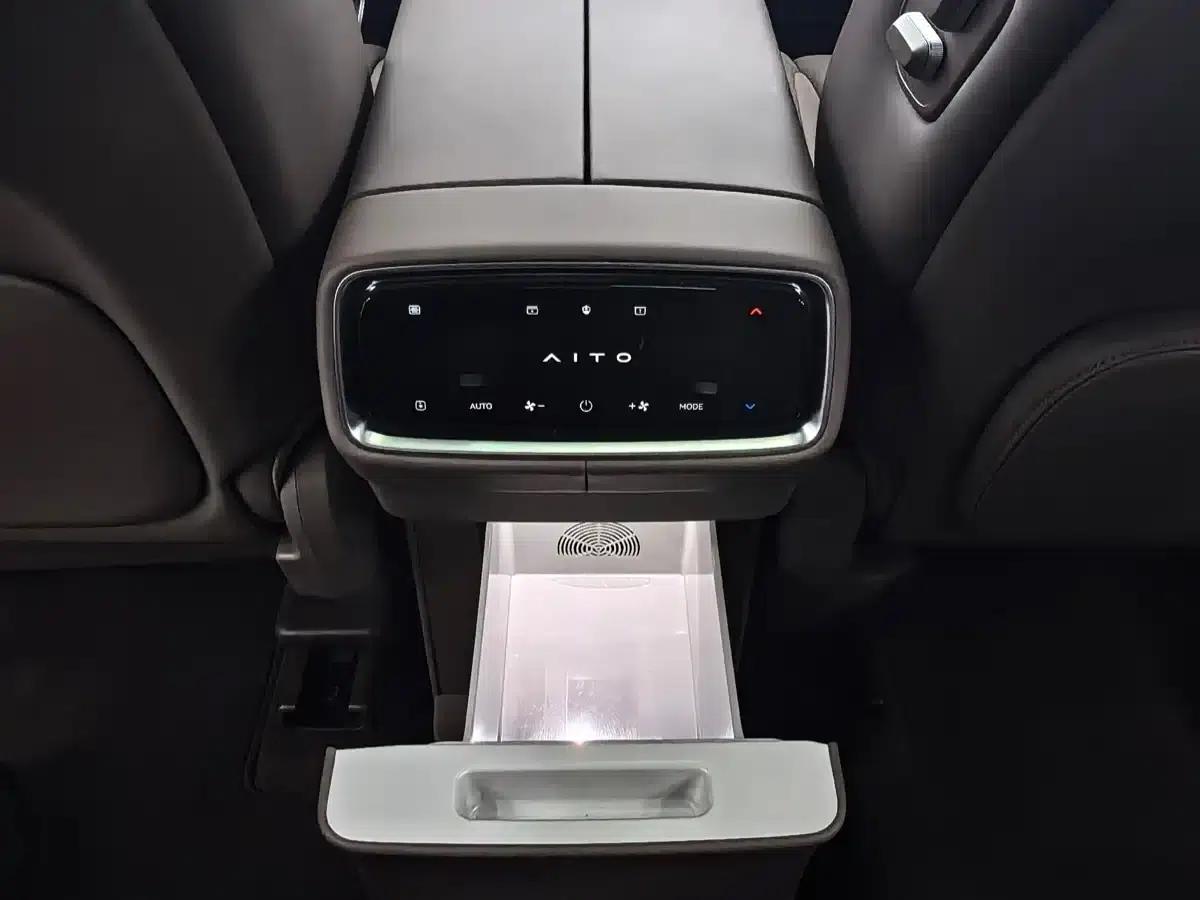 Wenjie M9 2024 Range Extended Ultra Edition 42kWh 6-Seater — миниатюра 7
