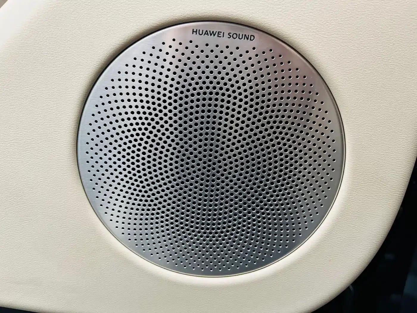 Wenjie M9 2024 Range Extended Ultra Edition 52kWh 6-Seater — миниатюра 13