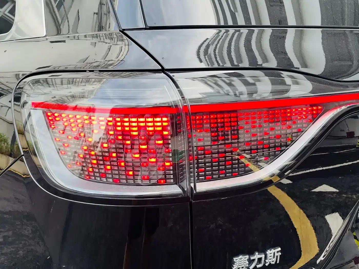 Wenjie M9 2024 Range Extended Ultra Edition 52kWh 6-Seater — миниатюра 15