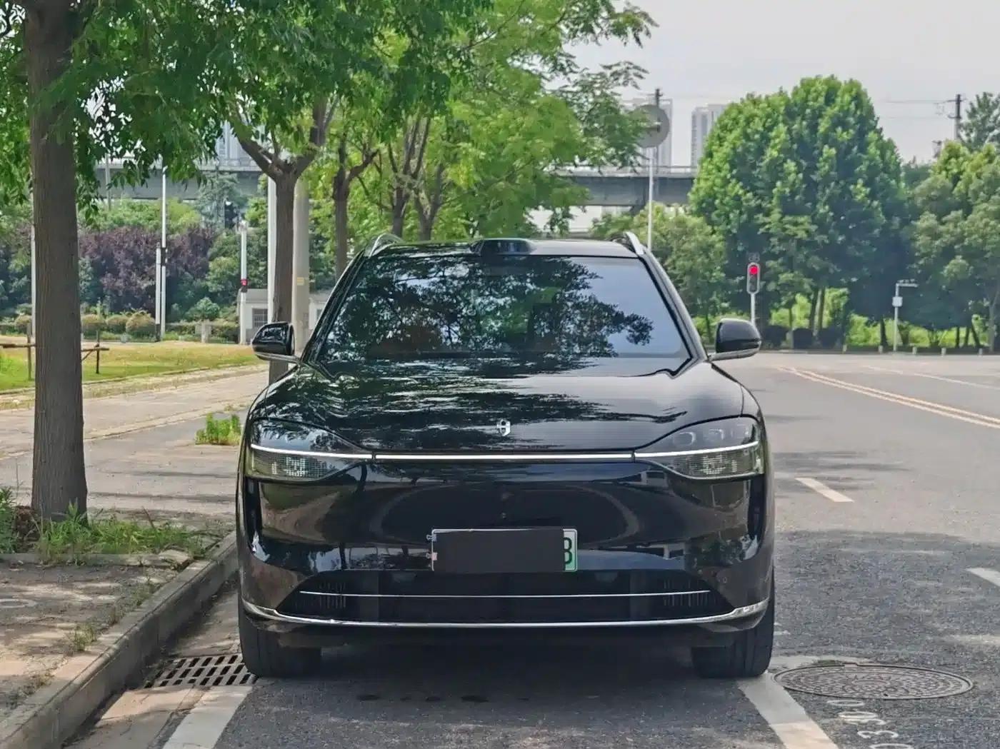 Wenjie M9 2024 Range Extended Ultra Edition 42kWh 6-Seater — миниатюра 2