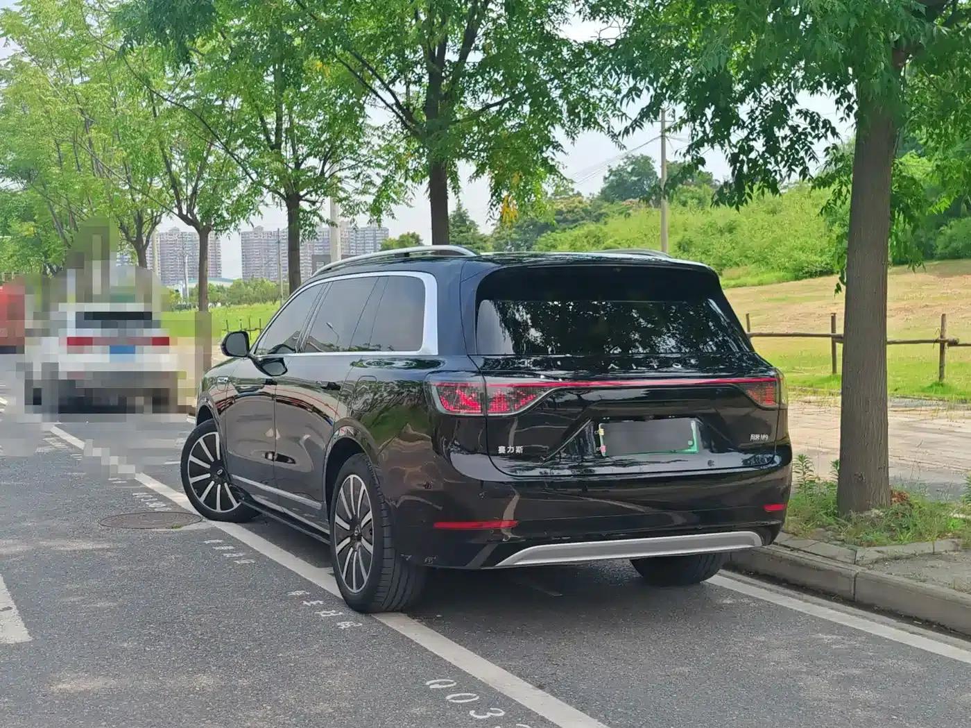 Wenjie M9 2024 Range Extended Ultra Edition 42kWh 6-Seater — миниатюра 3