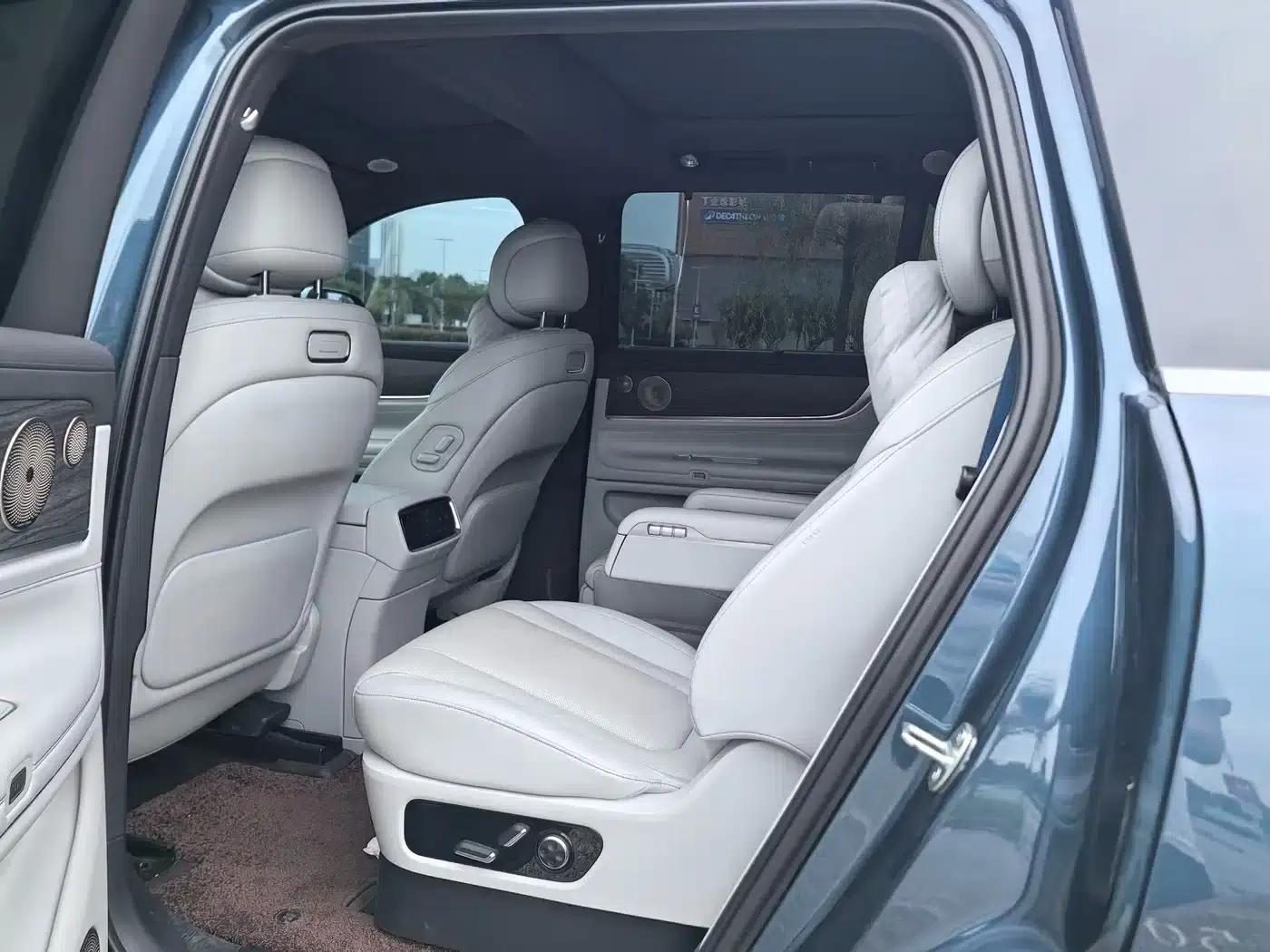 Wenjie M9 2024 Pure Electric Ultra Edition 100kWh 6-Seater — миниатюра 6