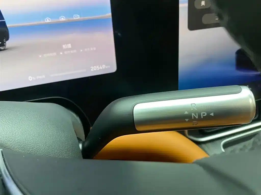Wenjie M9 2024 Range Extended Ultra Edition 42kWh 6-Seater — миниатюра 20