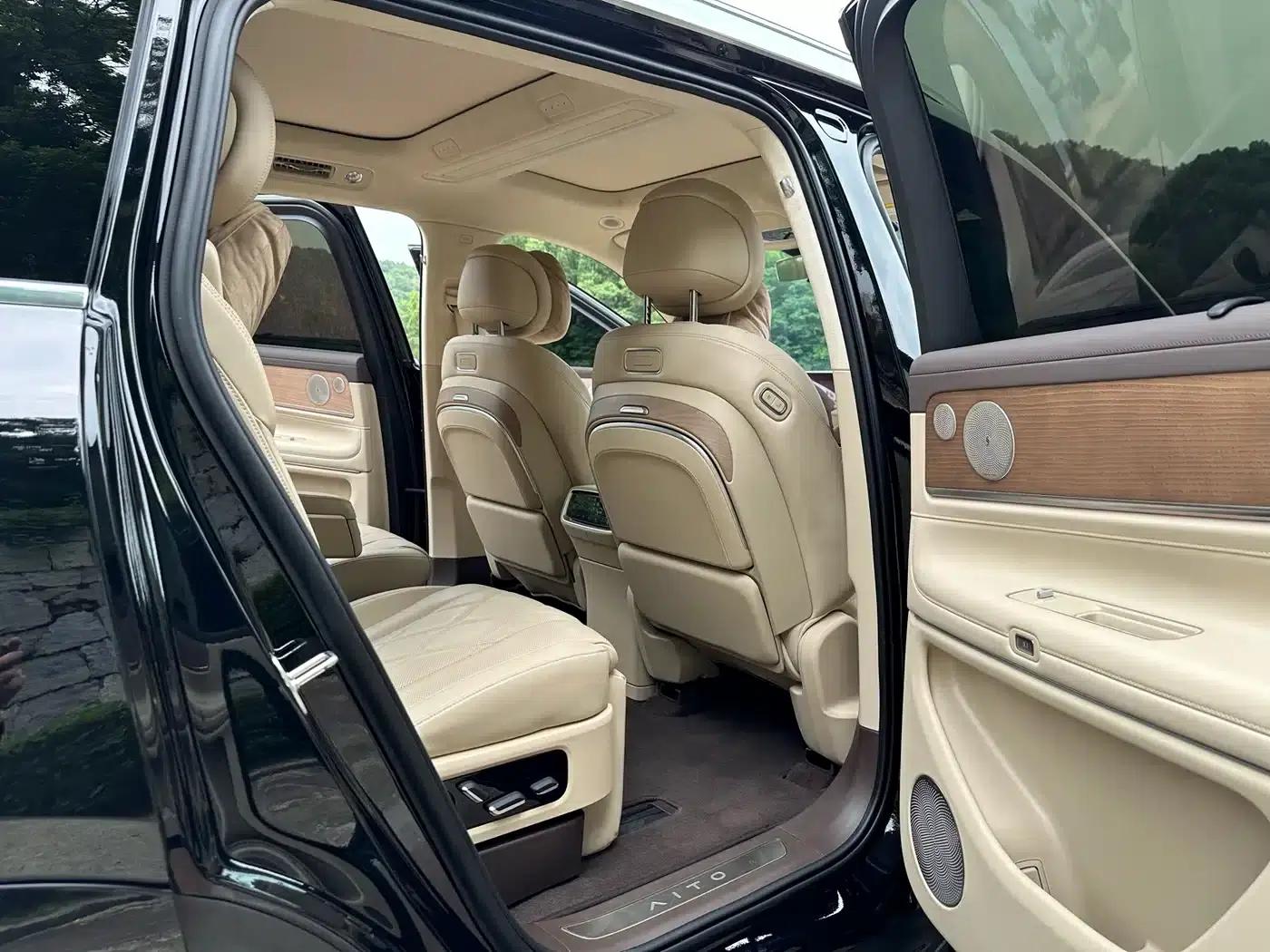 Wenjie M9 2024 Range Extended Ultra Edition 42kWh 6-Seater — миниатюра 11