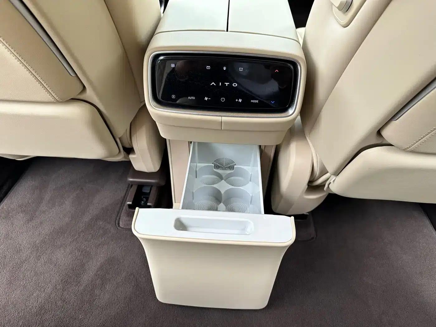 Wenjie M9 2024 Range Extended Ultra Edition 42kWh 6-Seater — миниатюра 14