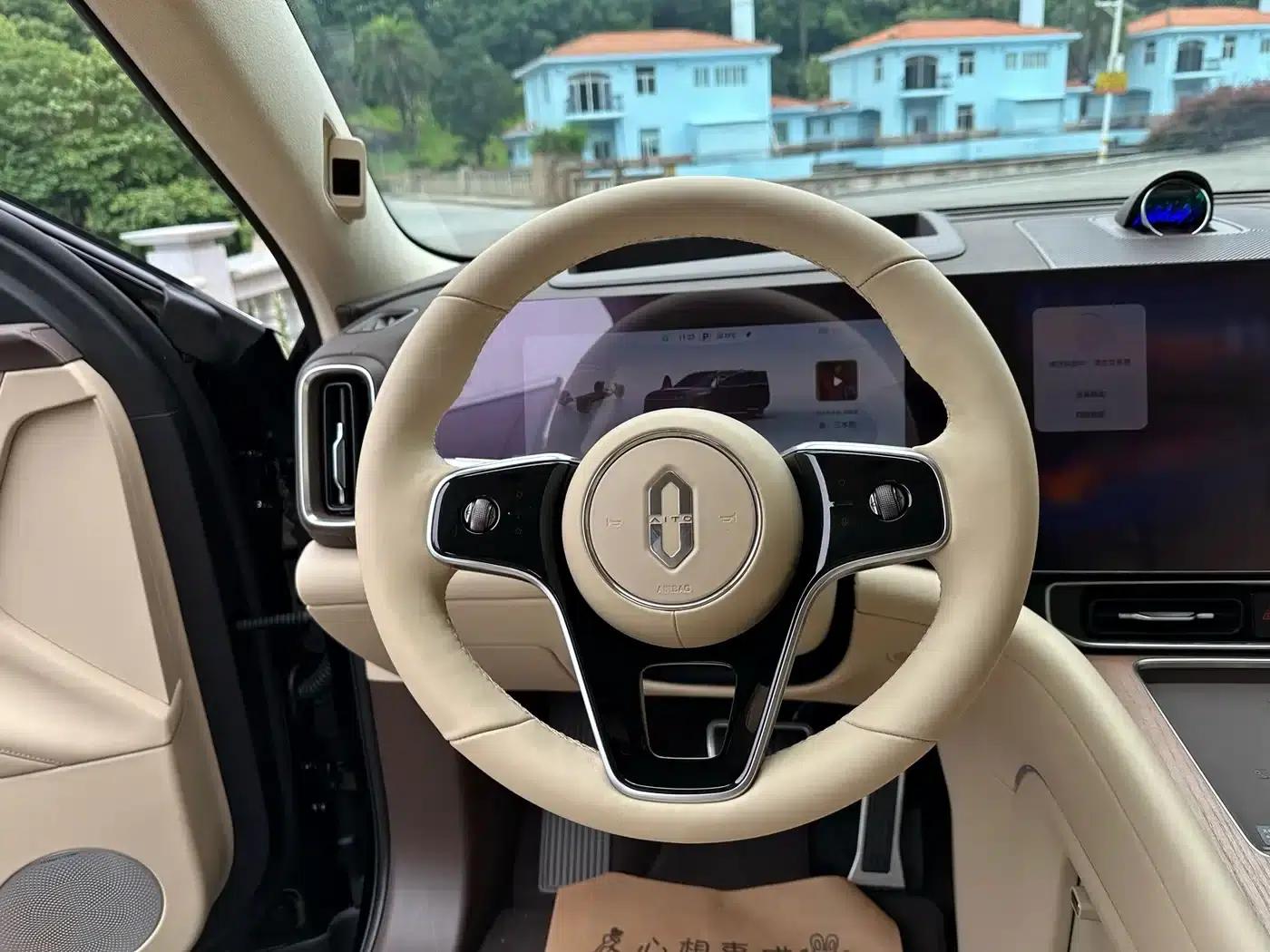 Wenjie M9 2024 Range Extended Ultra Edition 42kWh 6-Seater — миниатюра 7