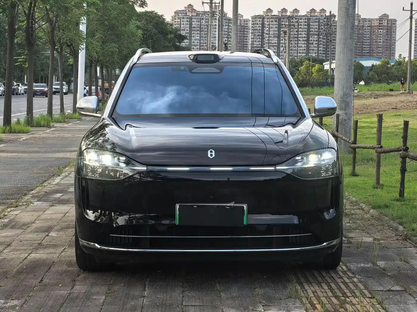 Wenjie M9 2024 Range Extended Ultra Edition 52kWh 6-Seater — миниатюра 2