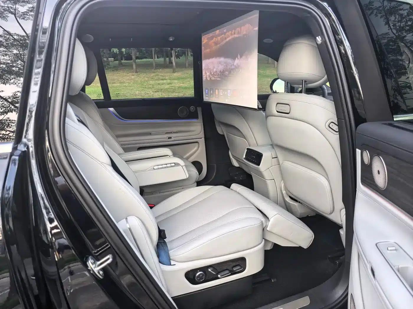 Wenjie M9 2024 Range Extended Ultra Edition 52kWh 6-Seater — миниатюра 15