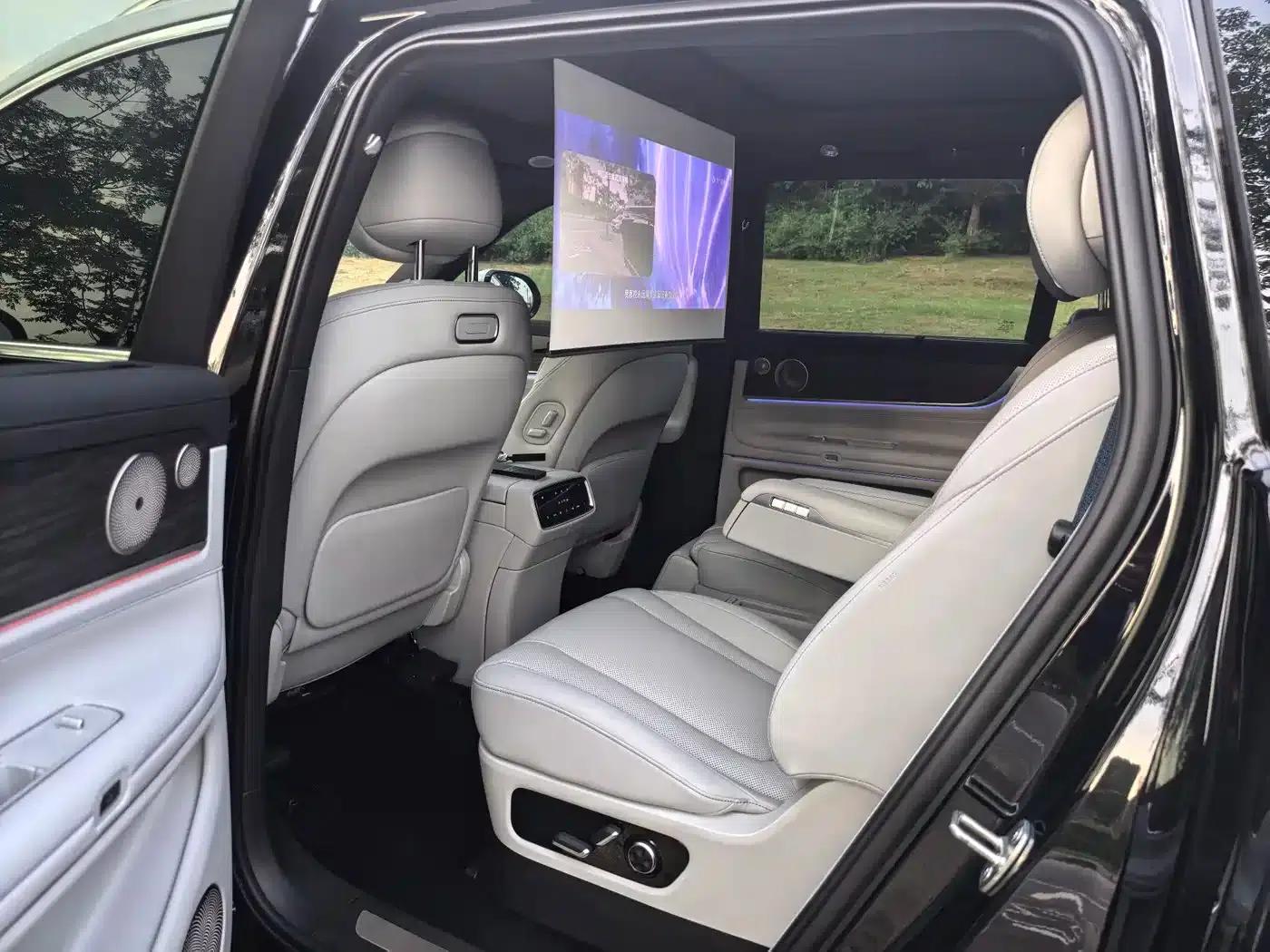 Wenjie M9 2024 Range Extended Ultra Edition 52kWh 6-Seater — миниатюра 16