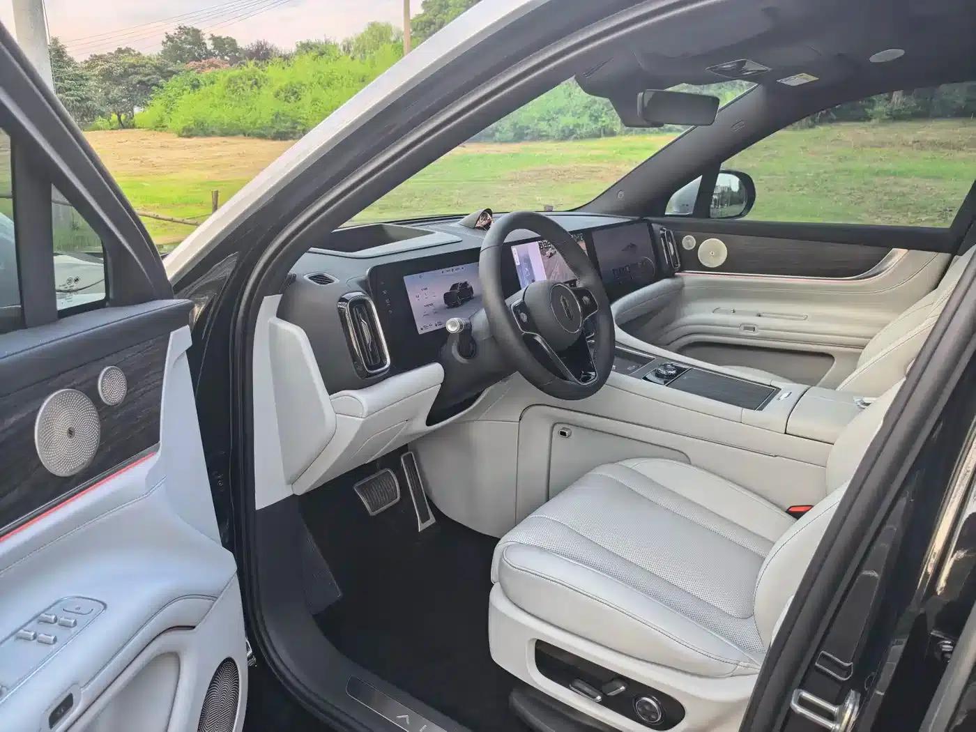 Wenjie M9 2024 Range Extended Ultra Edition 52kWh 6-Seater — миниатюра 19