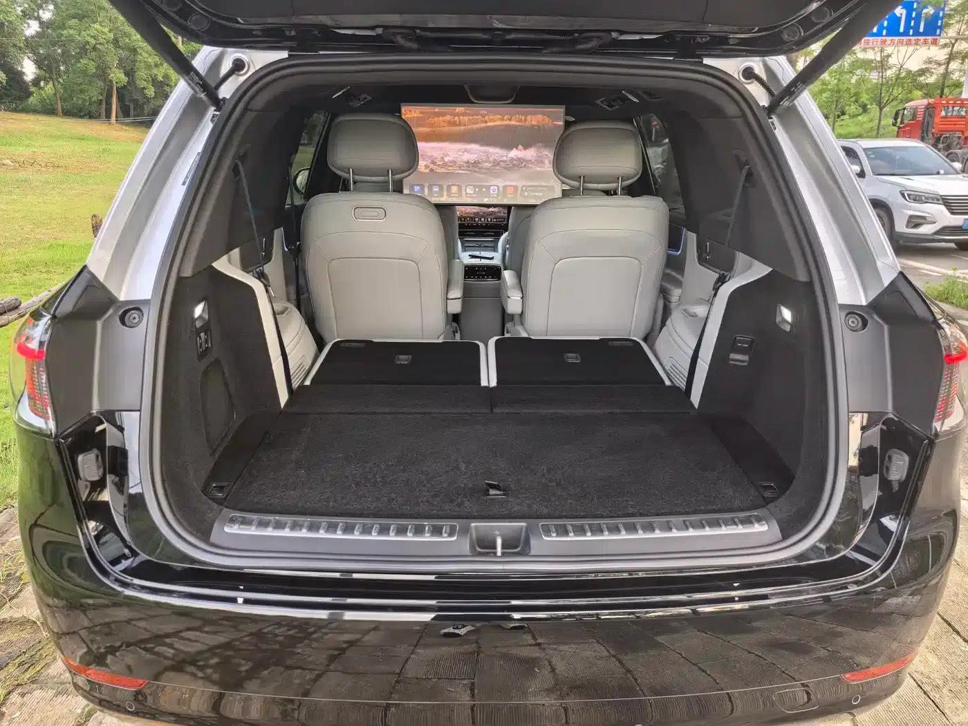 Wenjie M9 2024 Range Extended Ultra Edition 52kWh 6-Seater — миниатюра 25