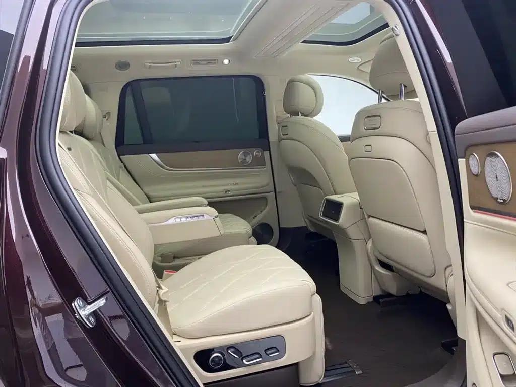 Wenjie M9 2025 Ultra Extended Range Edition (52kWh, 6-seater, 192-line LiDAR) — миниатюра 24