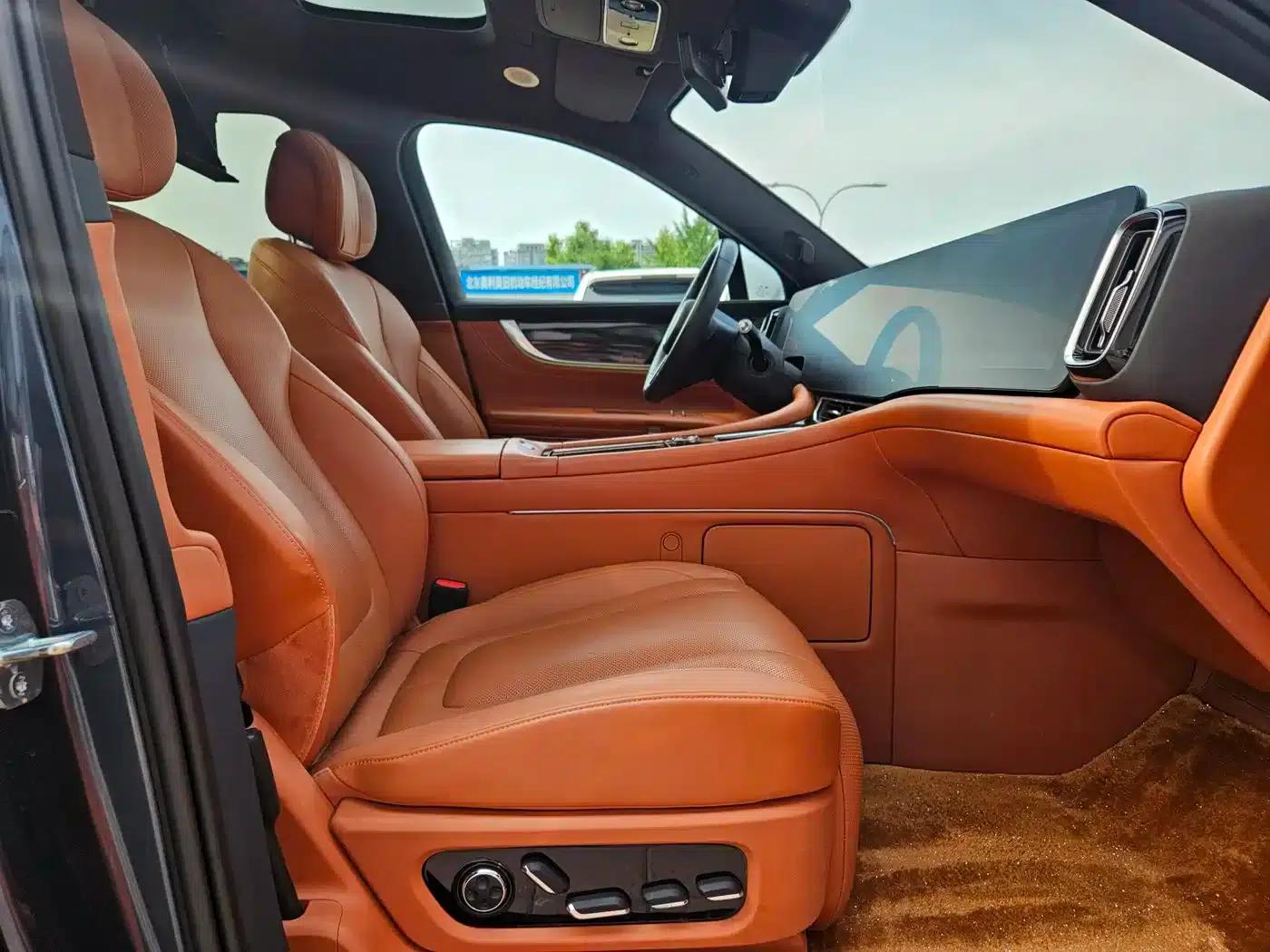 Wenjie M9 2024 Range Extended Ultra Edition 42kWh 6-Seater — миниатюра 13
