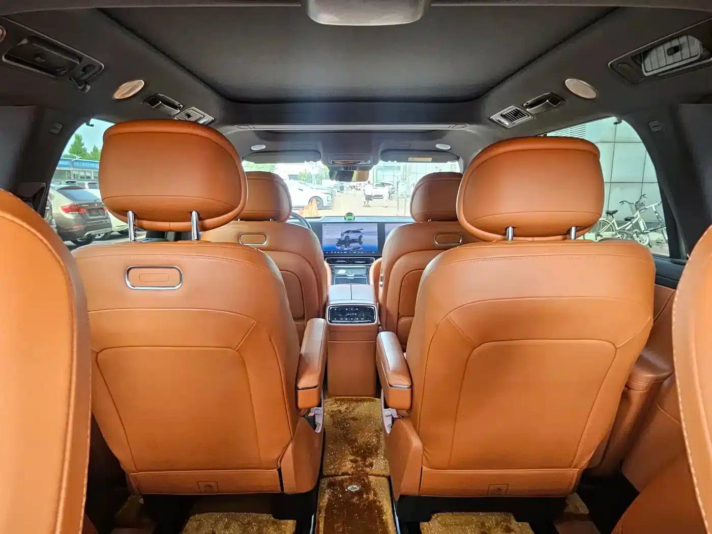 Wenjie M9 2024 Range Extended Ultra Edition 42kWh 6-Seater — миниатюра 22