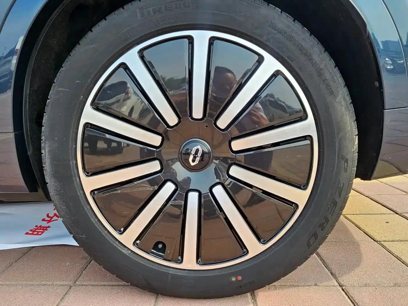 Wenjie M9 2024 Range Extended Ultra Edition 42kWh 6-Seater — миниатюра 23