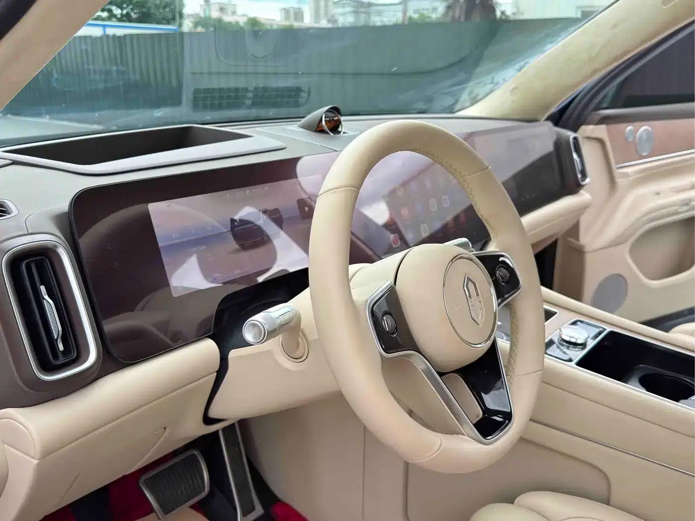Wenjie M9 2025 Ultra Extended Range Edition 52kWh 6-Seat Version (192-line LiDAR) — миниатюра 13