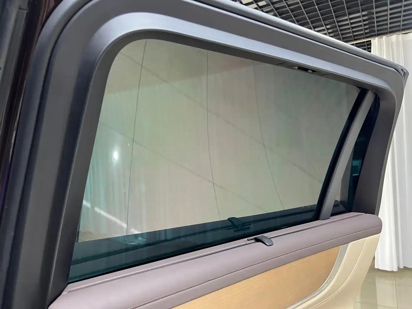 Wenjie M9 2025 Ultra Extended Range Edition 52kWh 6-Seat Version (192-line LiDAR) — миниатюра 12