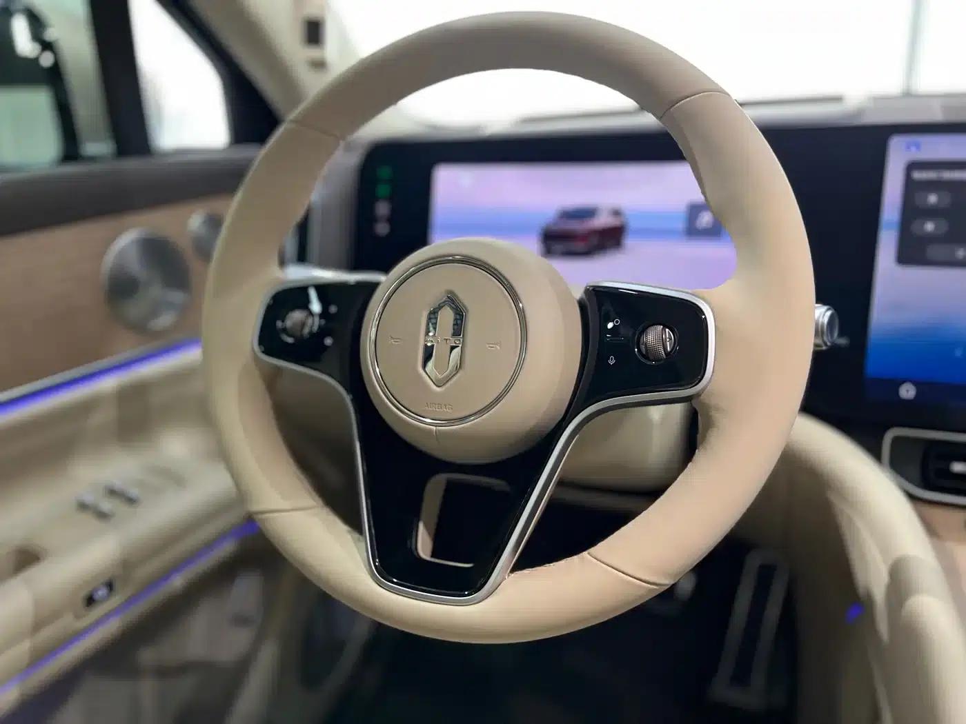Wenjie M9 2025 Ultra Extended Range Edition 52kWh 6-Seat Version (192-line LiDAR) — миниатюра 14
