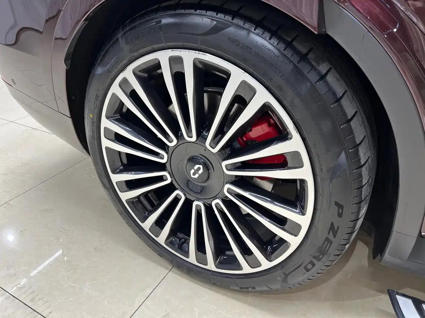 Wenjie M9 2025 Ultra Extended Range Edition 52kWh 6-Seat Version (192-line LiDAR) — миниатюра 18