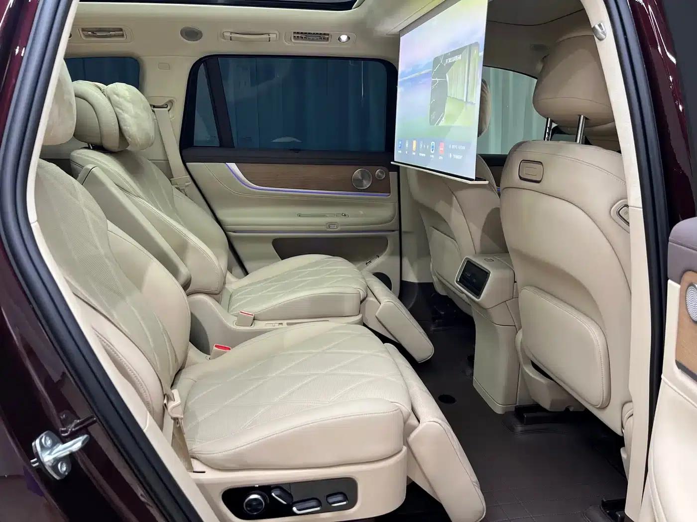 Wenjie M9 2025 Ultra Extended Range Edition 52kWh 6-Seat Version (192-line LiDAR) — миниатюра 10
