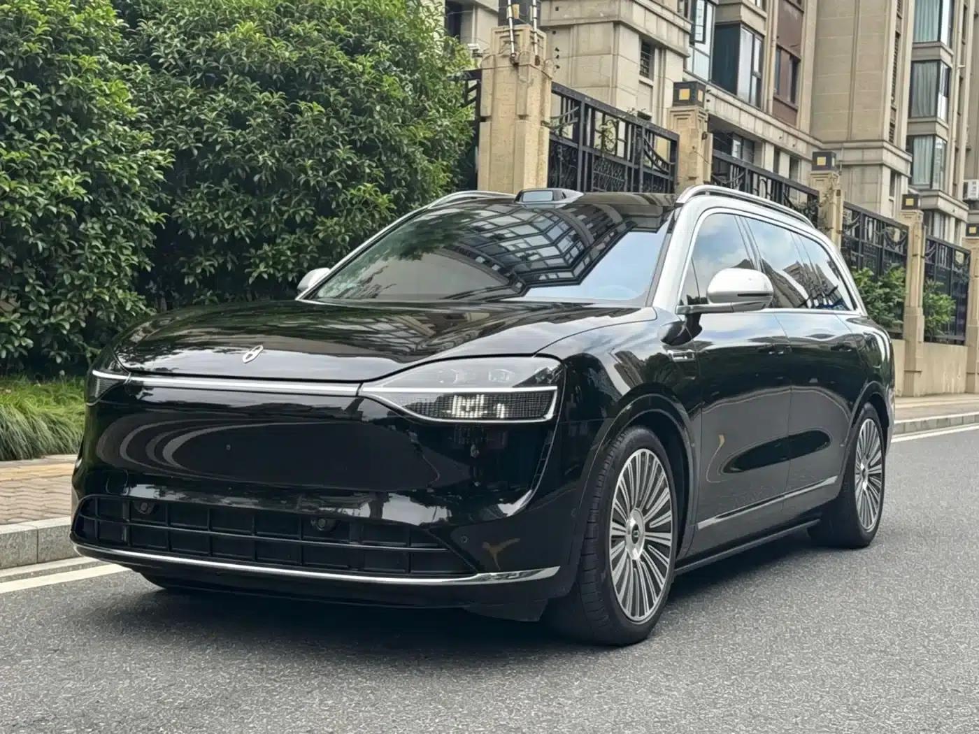 Wenjie M9 2025 Ultra Extended Range Edition (52kWh, 6-seater, 192-line LiDAR) — миниатюра 1