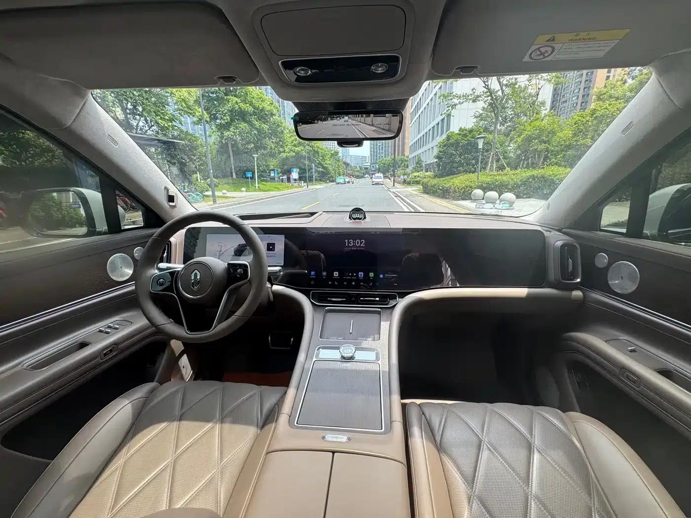 Wenjie M9 2025 Ultra Extended Range Edition (52kWh, 6-seater, 192-line LiDAR) — миниатюра 17