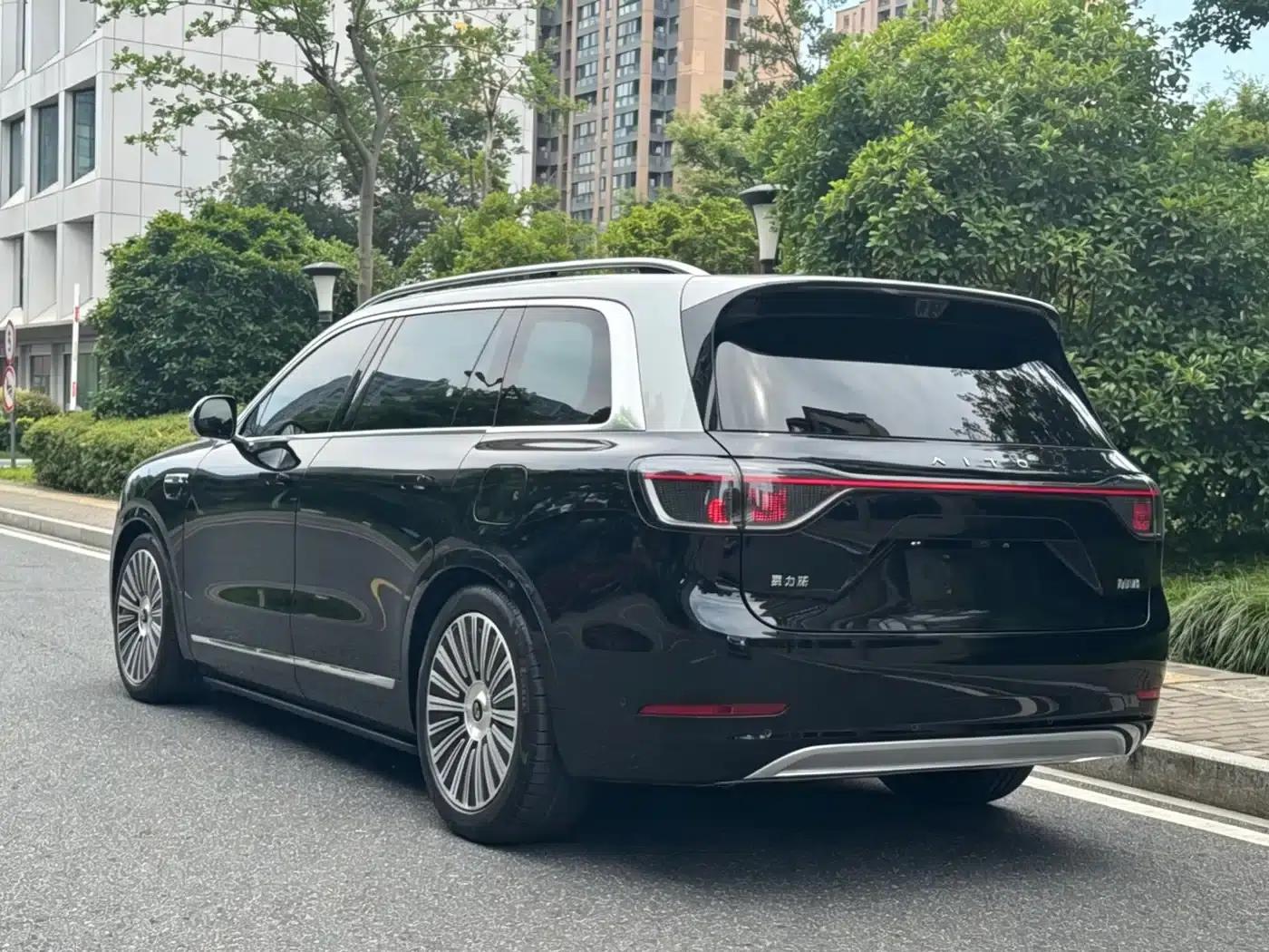 Wenjie M9 2025 Ultra Extended Range Edition (52kWh, 6-seater, 192-line LiDAR) — миниатюра 4