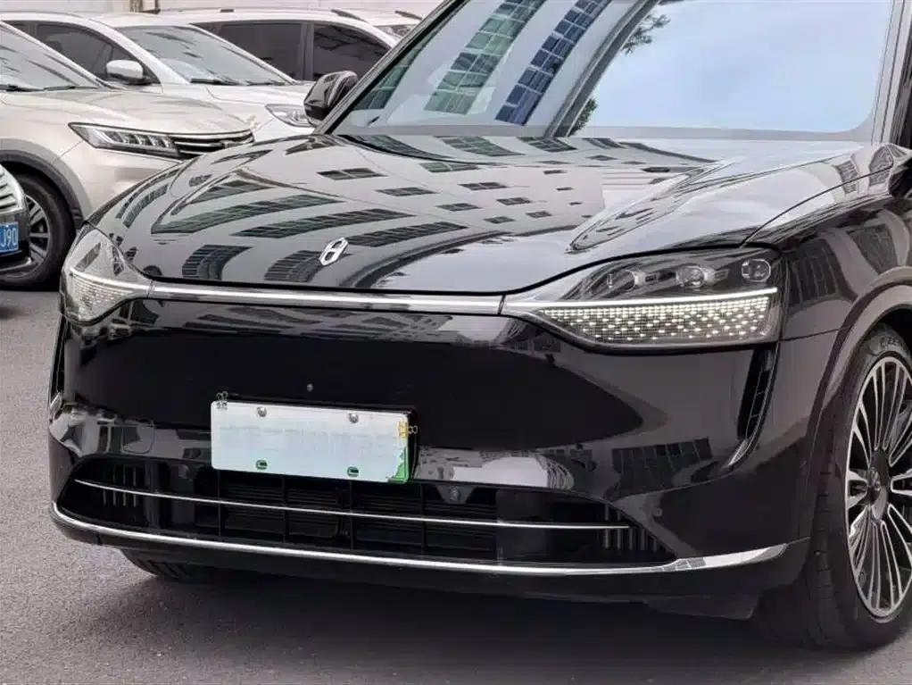 Wenjie M9 2024 Range Extended Ultra Edition 42kWh 6-Seater — миниатюра 4