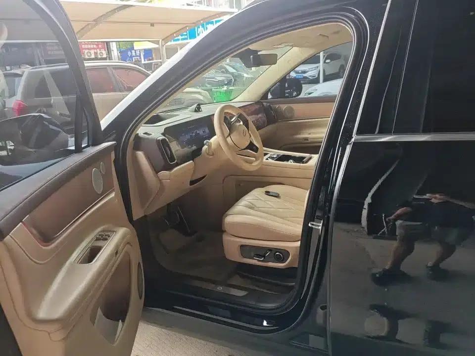 Wenjie M9 2024 Range Extended Ultra Edition 42kWh 6-Seater — миниатюра 2