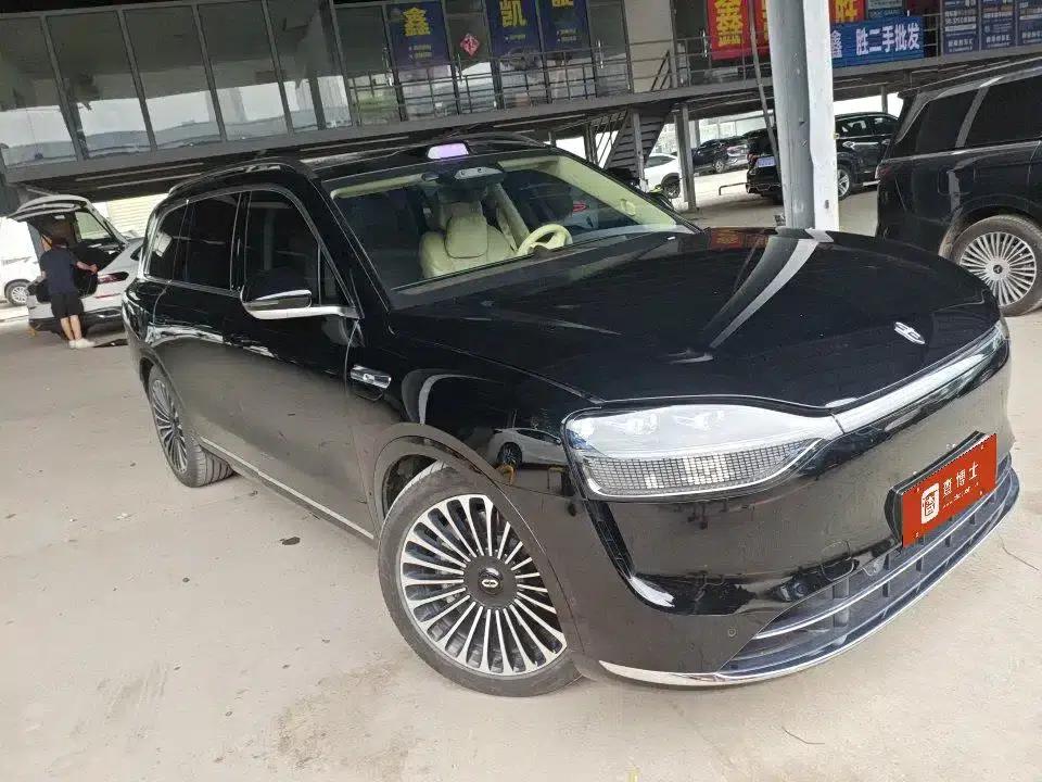 Wenjie M9 2024 Range Extended Ultra Edition 42kWh 6-Seater — миниатюра 5