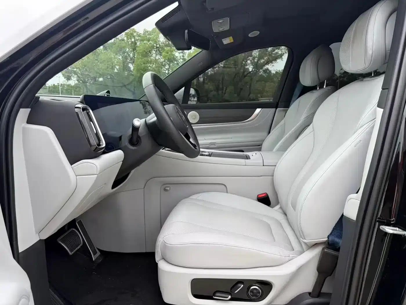 Wenjie M9 2024 Range Extended Ultra Edition 42kWh 6-Seater — миниатюра 6