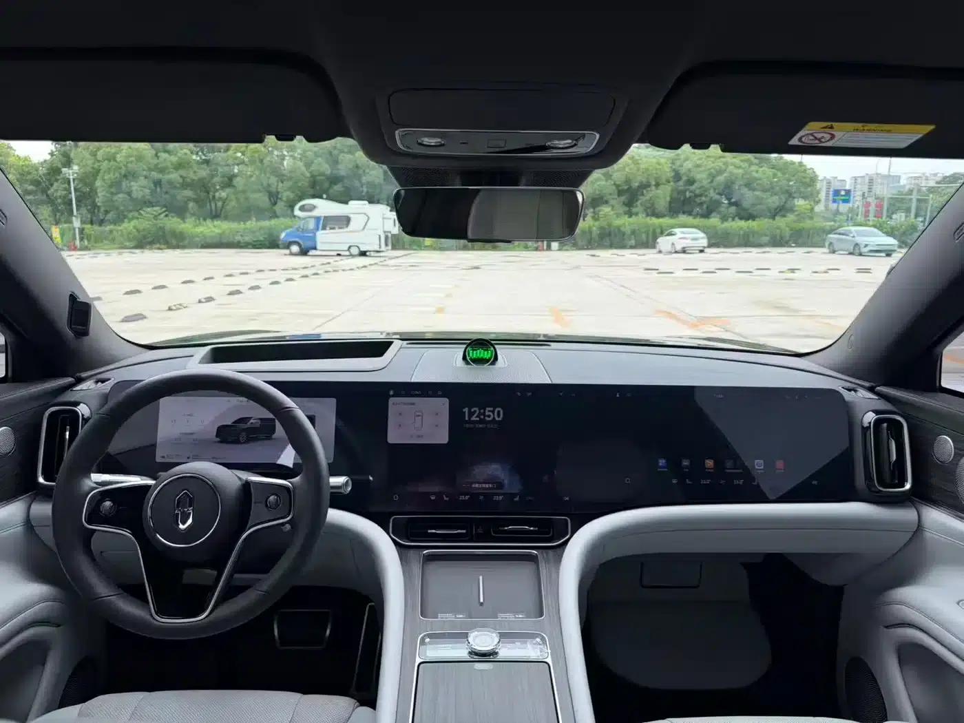 Wenjie M9 2024 Range Extended Ultra Edition 42kWh 6-Seater — миниатюра 7