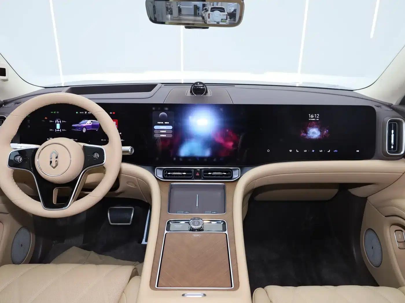Wenjie M9 2025 Extended Range Ultra Edition 52kWh 5-Seat Version (192-line LiDAR) — миниатюра 17