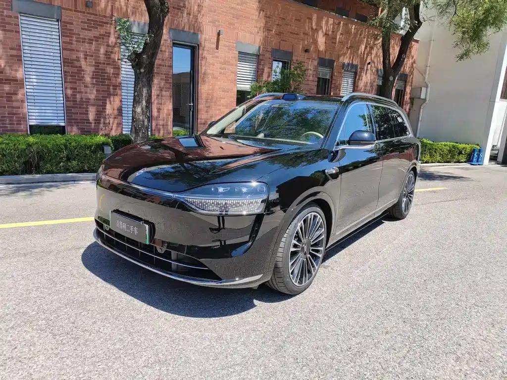 Wenjie M9 2025 Ultra Extended Range Edition (52kWh, 6-seater, 192-line LiDAR) — миниатюра 1