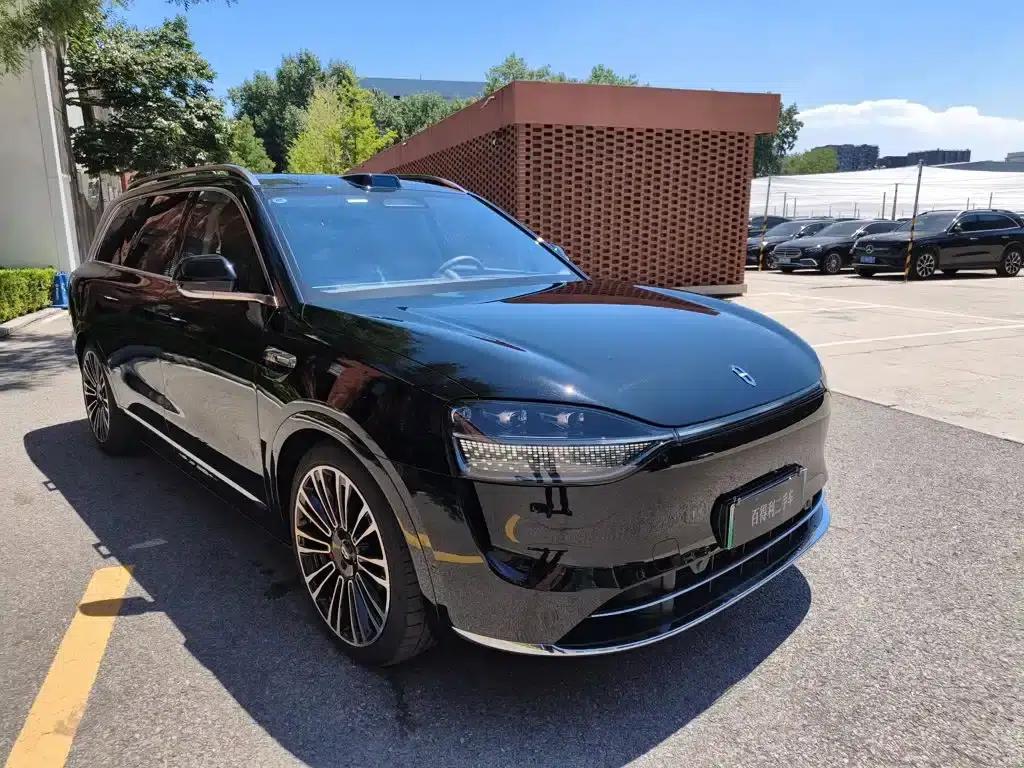 Wenjie M9 2025 Ultra Extended Range Edition (52kWh, 6-seater, 192-line LiDAR) — миниатюра 2