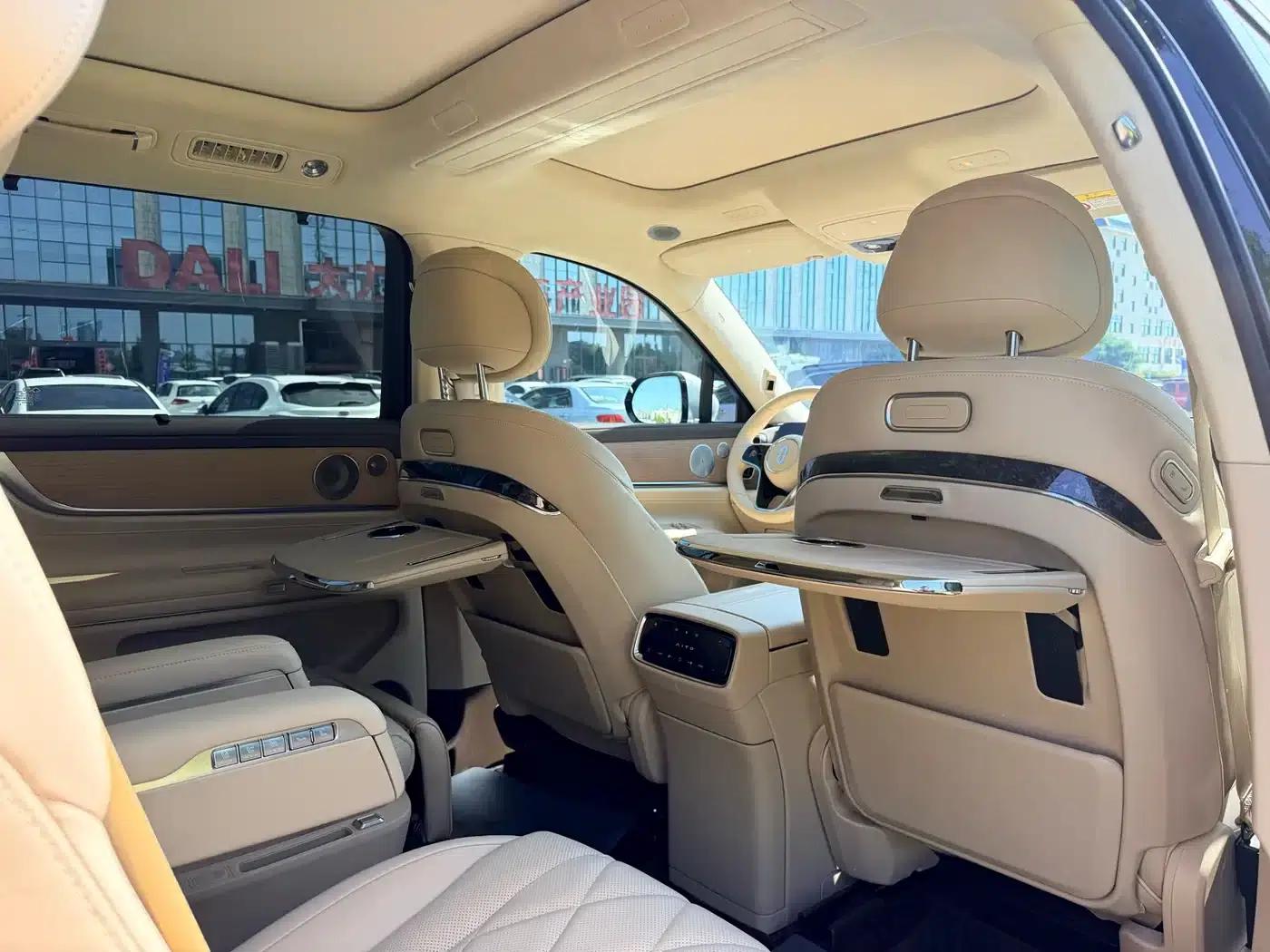 Wenjie M9 2024 Range Extended Ultra Edition 42kWh 6-Seater — миниатюра 13