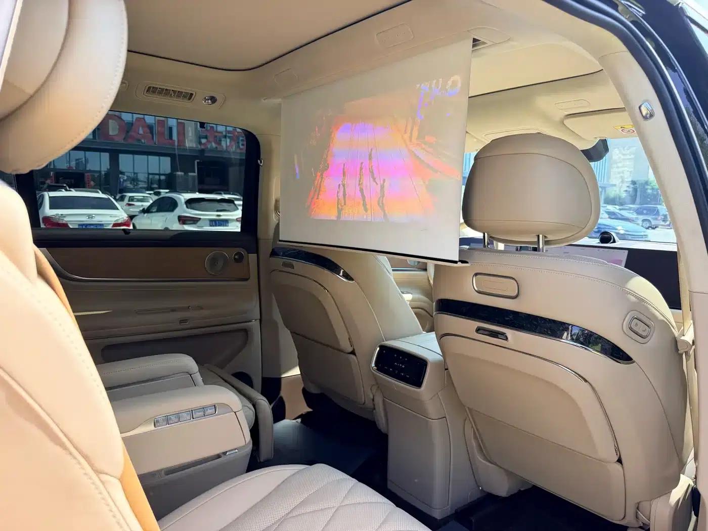 Wenjie M9 2024 Range Extended Ultra Edition 42kWh 6-Seater — миниатюра 17
